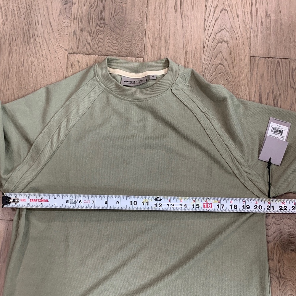 NWT Amongst Others Heavyweight Box Cut Oversized T-Shirt Size Medium - Picture 7 of 11
